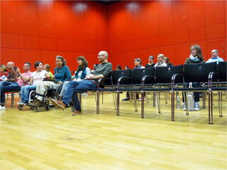 Foto: Ein Blick auf die Zuschauerinnen und Zuschauer. Der Raum war etwas überdimensioniert. Aber wer weiß das schon vorher?